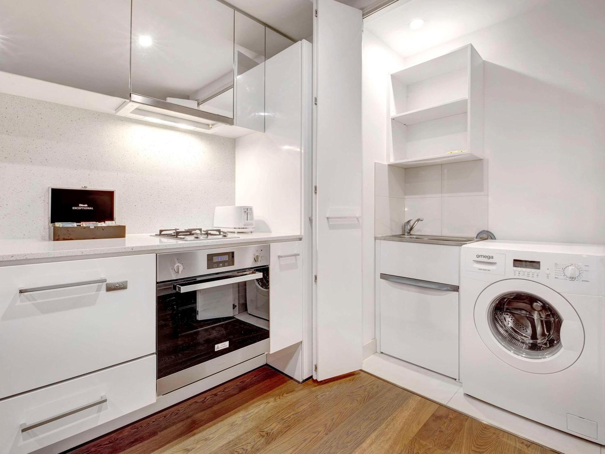 The Sebel Residences Melbourne Docklands Serviced Apartments Bagian luar foto