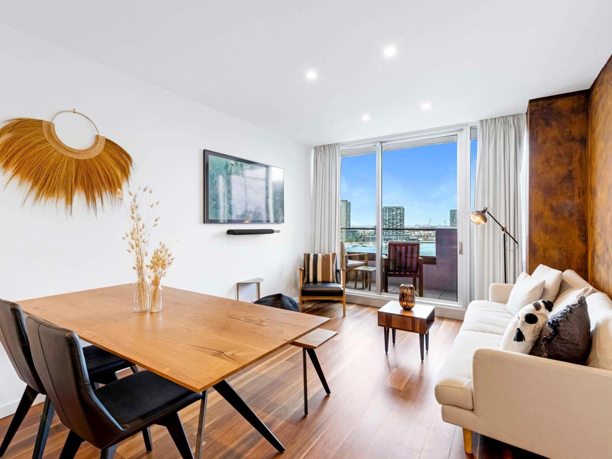 The Sebel Residences Melbourne Docklands Serviced Apartments Bagian luar foto
